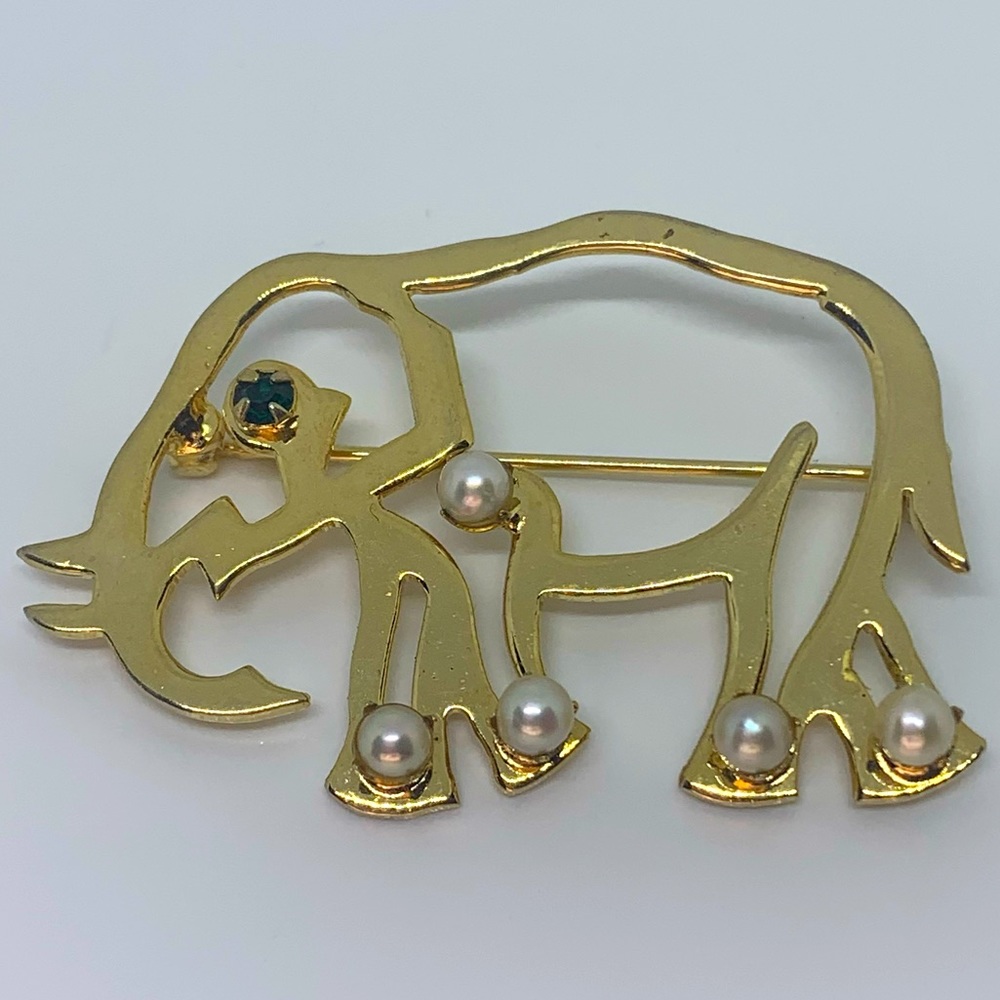 Vintage Elephant Pearl and Emerald Brooch